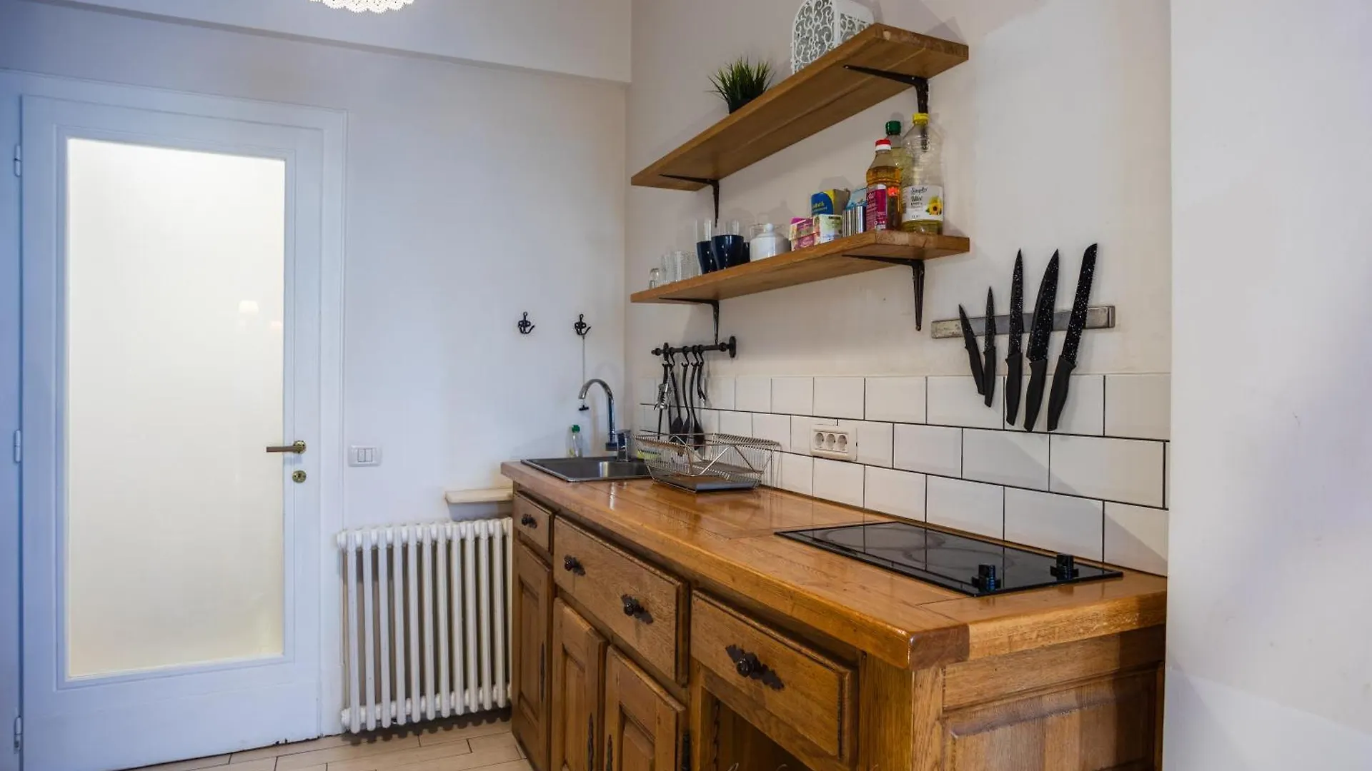University Apartment Βουκουρέστι 0*,
