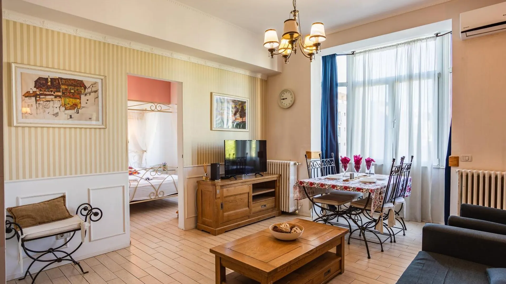 University Apartment Βουκουρέστι